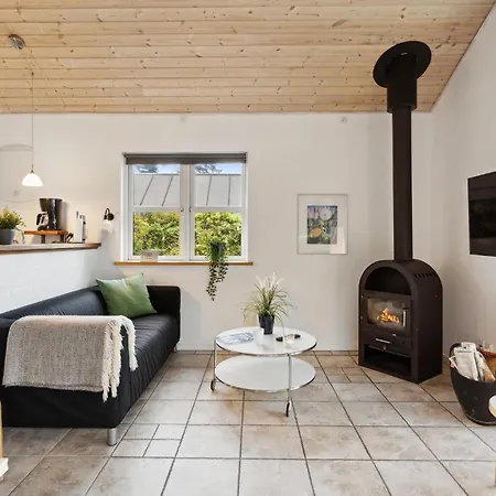 Vakantiehuis Beautiful In With Wifi *