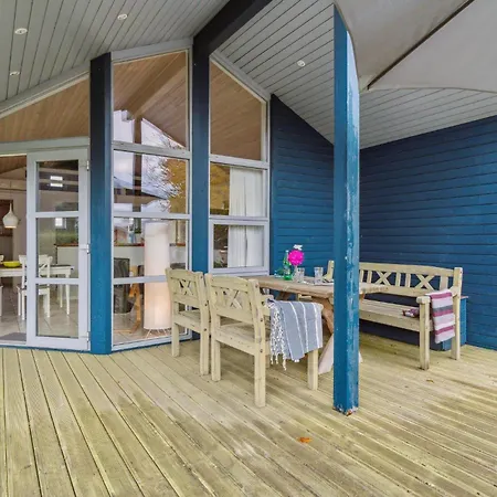 בית נופש 2 Bedroom Cozy In קרטמינדה